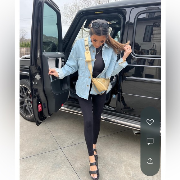 Express x Simon Spurr Unisex Oversized Light Indigo Denim Shirt. Size M - Picture 2 of 10